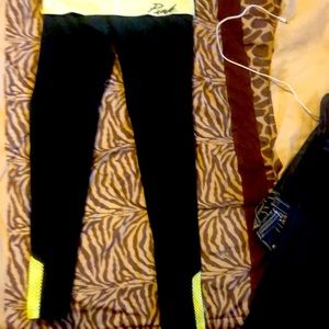 Women’s yoga pants